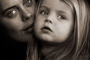 Токсичная мать. Какие признаки на нее укажут