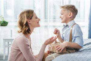 Гиперопека детей: в чем ошибка родителей